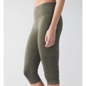 Lululemon Athletica In The Flow Crop Ruched Leggings Green‎ Size 6
